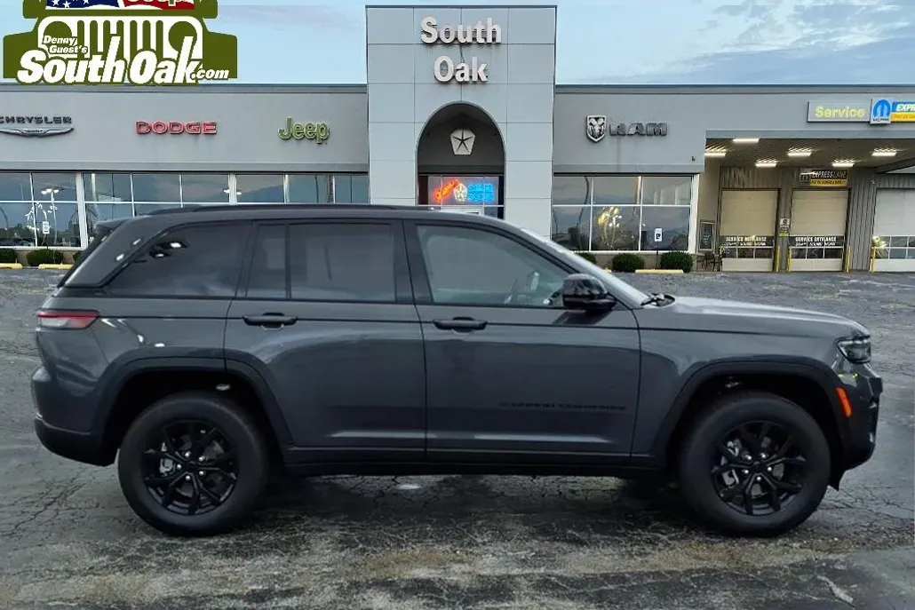 2025 Jeep Grand Cherokee Altitude X photo 1