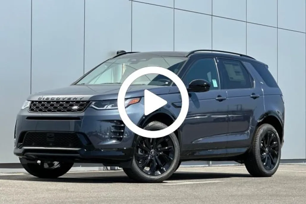 2025 Land Rover Discovery Sport SE photo 1