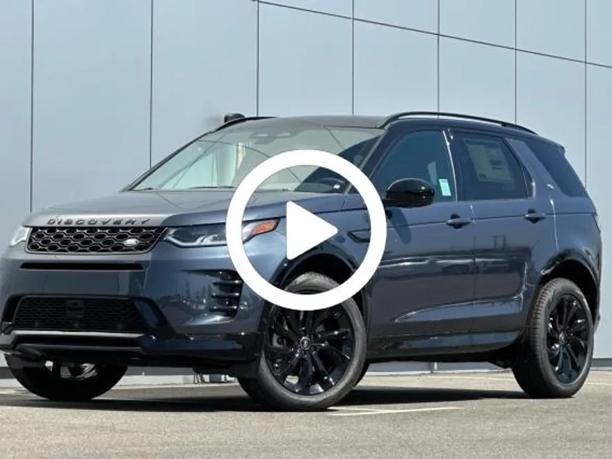 2025 Land Rover Discovery Sport SE photo 1