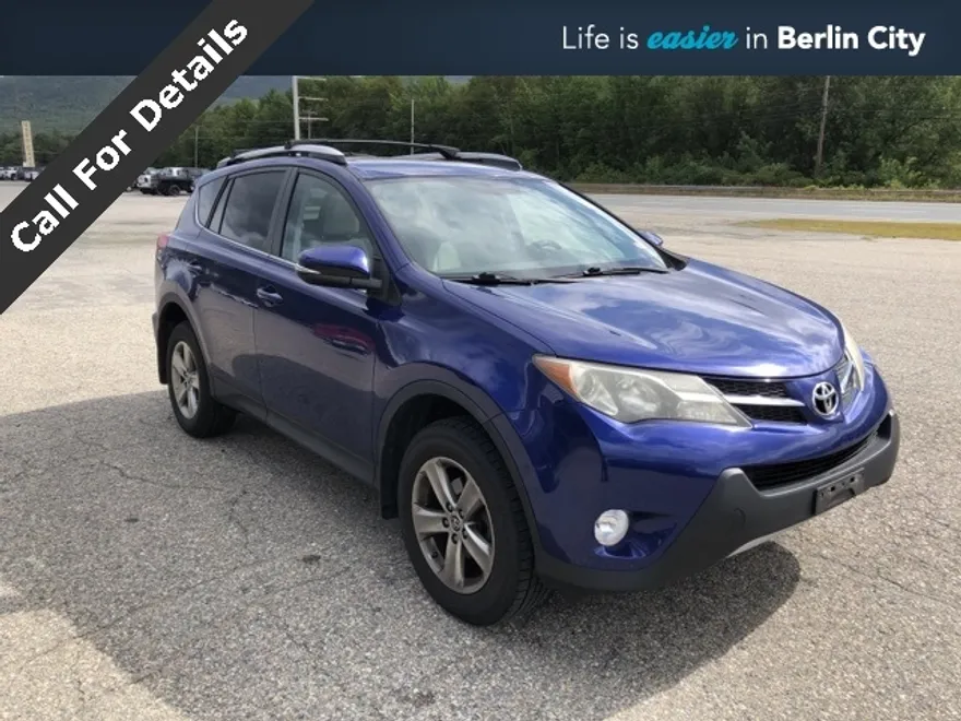 2015 Toyota RAV4 XLE photo 1