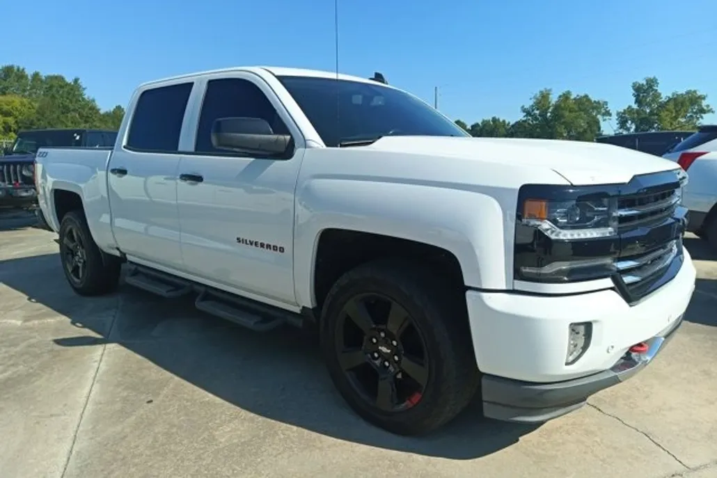 2018 Chevrolet Silverado 1500 LTZ photo 1