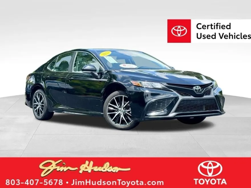 2023 Toyota Camry SE photo 1