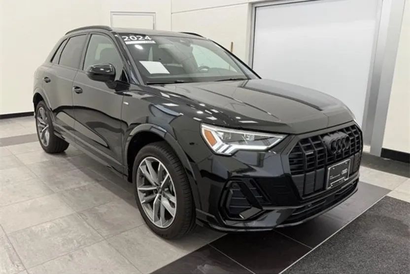 2024 Audi Q3 Premium Plus S line photo 1