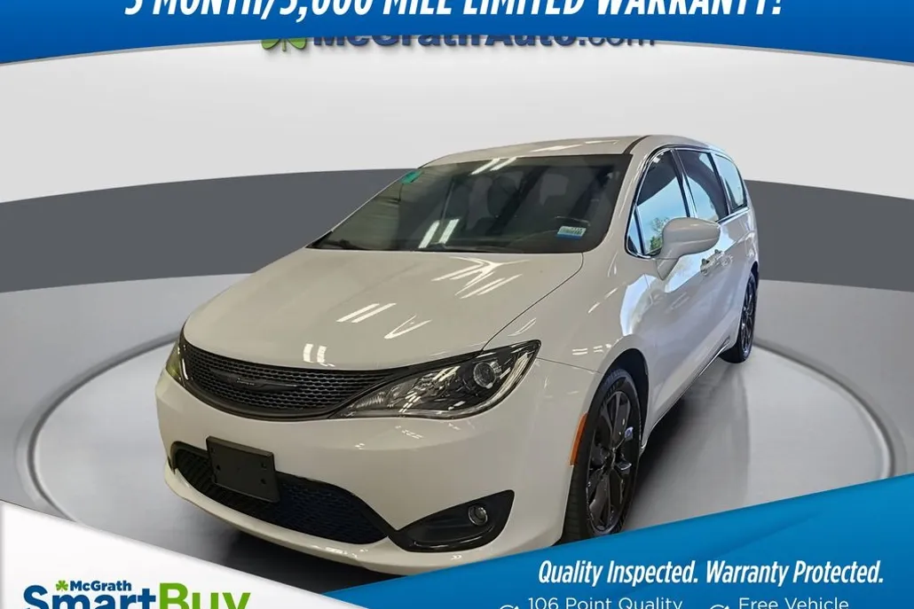 2018 Chrysler Pacifica Touring Plus photo 1
