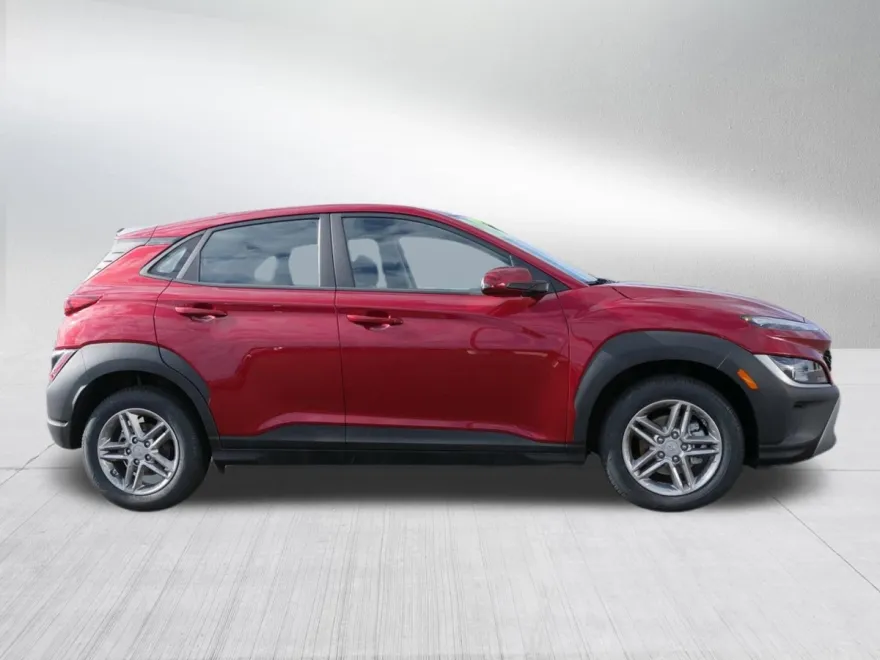 2023 Hyundai Kona SE photo 1