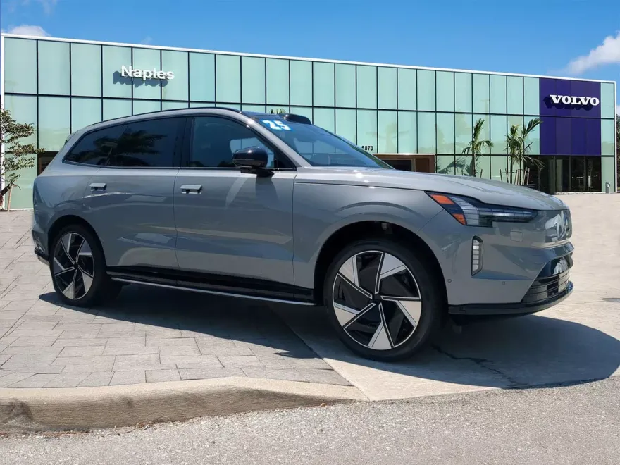 2025 Volvo EX90 Twin Motor Plus photo 1