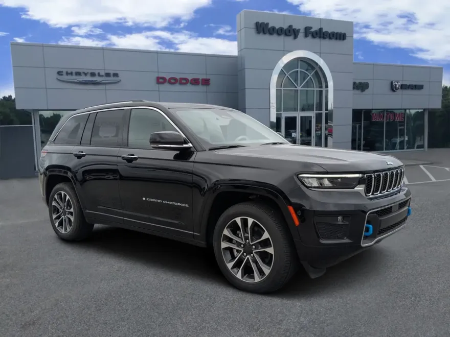 2023 Jeep Cherokee Overland Sport 4xe photo 1