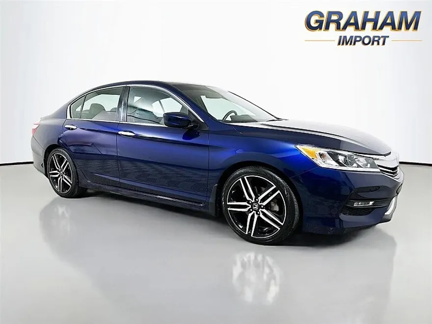 2017 Honda Accord Sport photo 1
