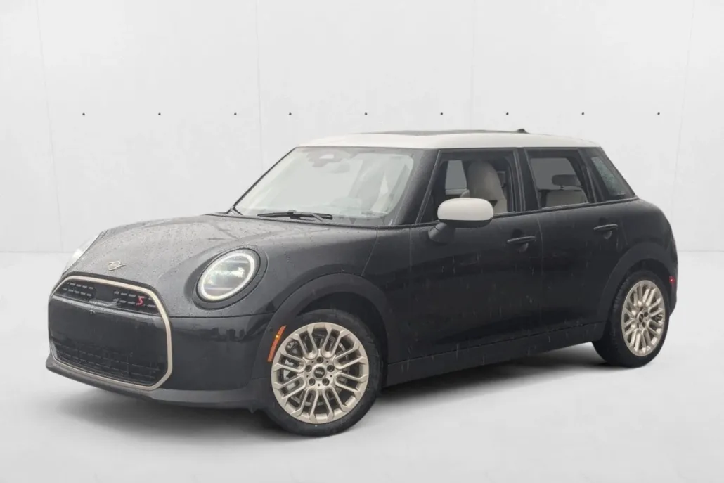 2025 Mini Cooper 4 Door Hardtop S Iconic photo 1