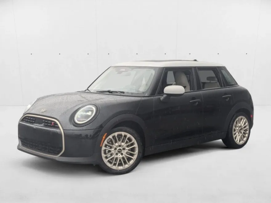 2025 Mini Cooper 4 Door Hardtop S Iconic photo 1