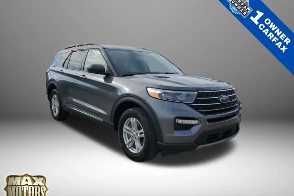2022 Ford Explorer XLT photo 1