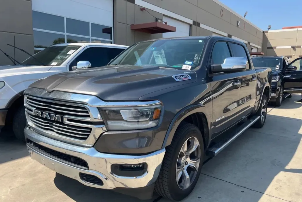 2020 Ram 1500 Laramie photo 1