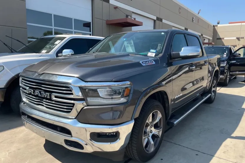 2020 Ram 1500 Laramie photo 1
