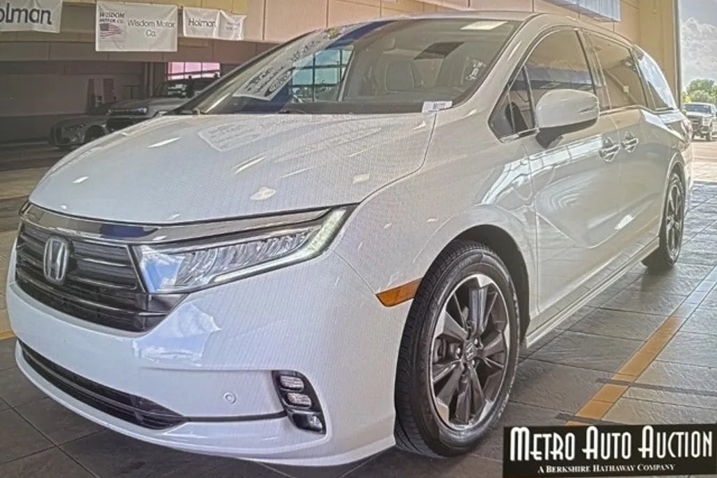 2022 Honda Odyssey Elite photo 1