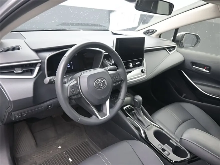 2024 Toyota Corolla Hybrid XLE photo 1
