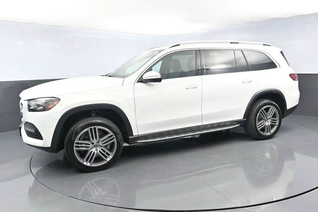 2022 Mercedes Benz GLS 450 4MATIC photo 1
