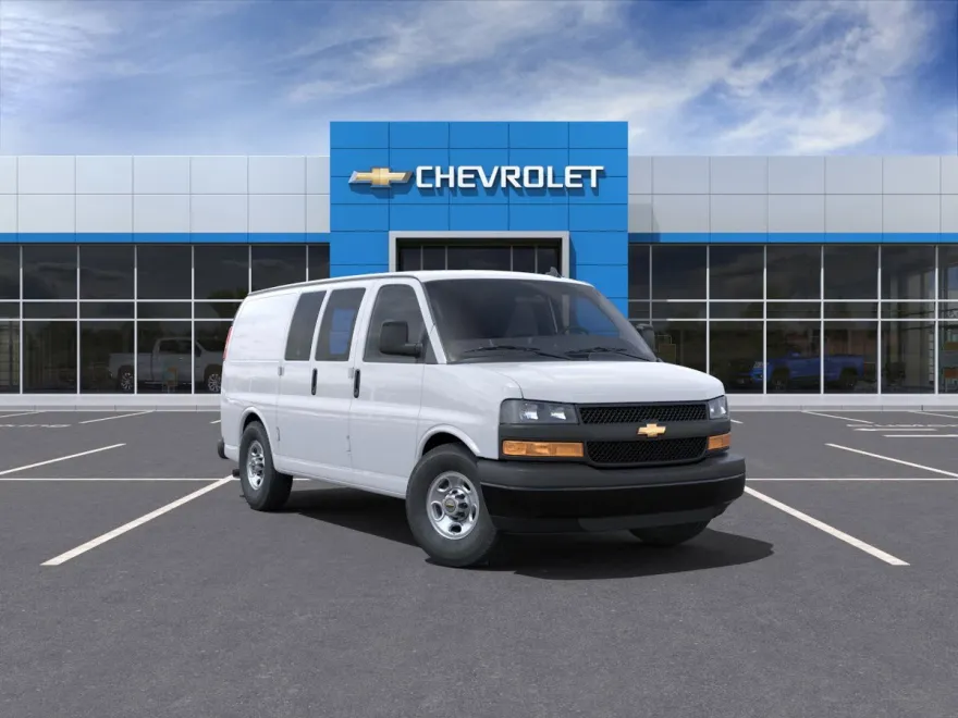 2025 Chevrolet Express Cargo 3500 photo 1