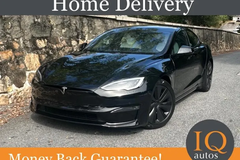 2022 Tesla Model S photo 1