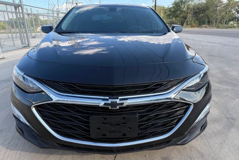 2021 Chevrolet Malibu RS photo 1