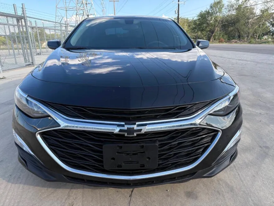 2021 Chevrolet Malibu RS photo 1