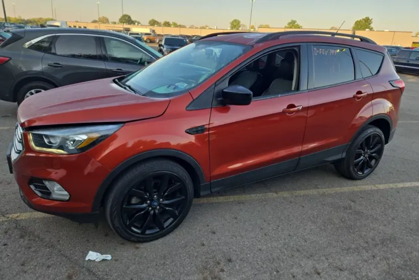 2019 Ford Escape SE photo 1