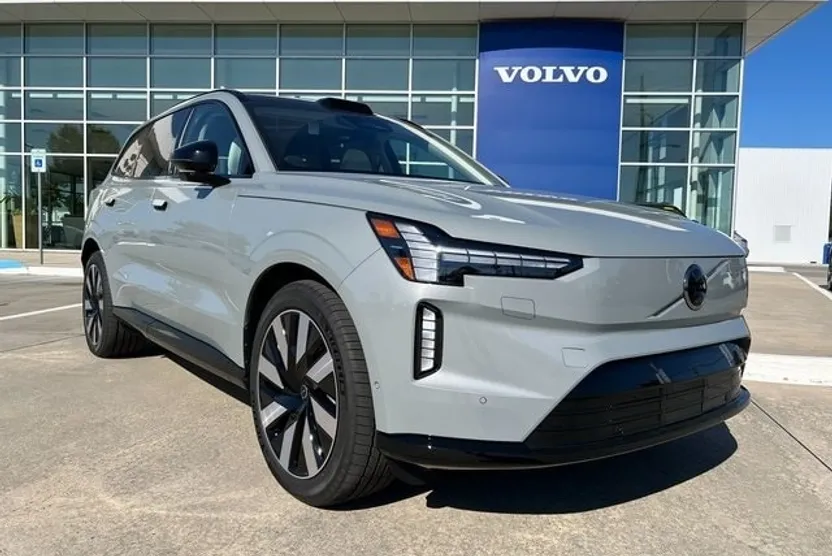 2025 Volvo EX90 Twin Motor Ultra photo 1