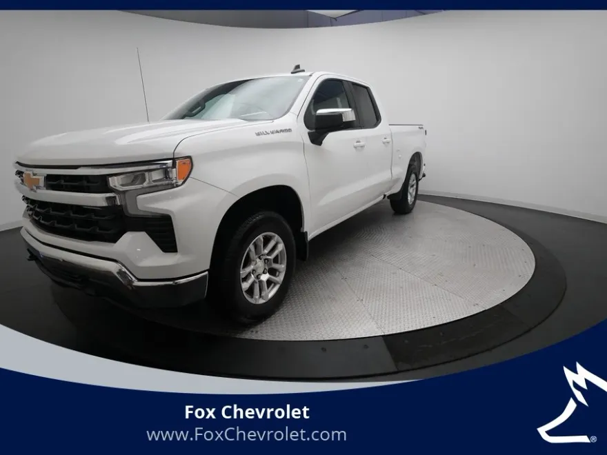 2022 Chevrolet Silverado 1500 LT photo 1