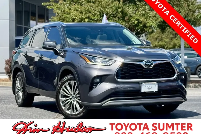 2021 Toyota Highlander Platinum photo 1