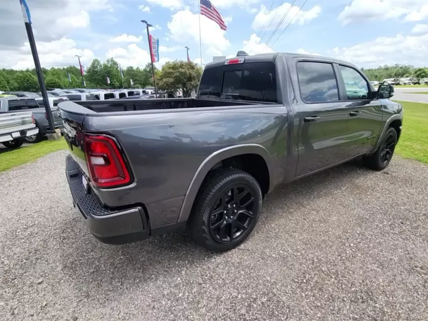 2025 Ram 1500 Laramie photo 1