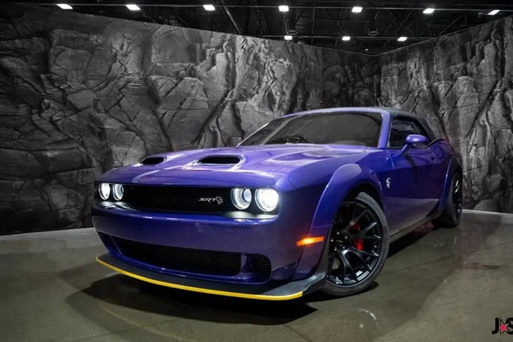 2023 Dodge Challenger SRT8 Hellcat Widebody photo 1