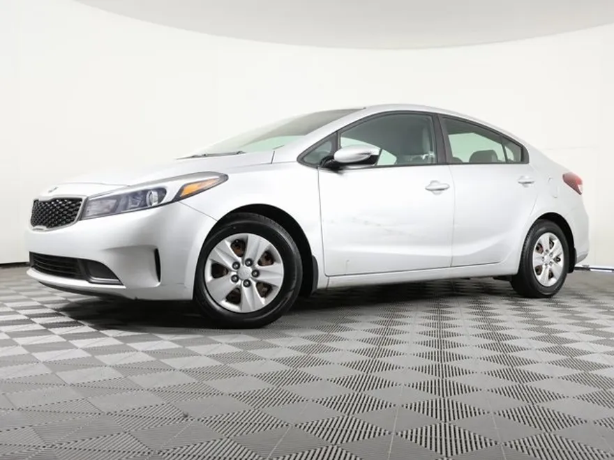 2018 Kia Forte LX photo 1