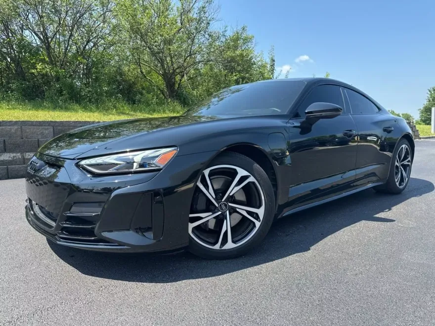 2023 Audi e-tron GT Premium Plus photo 1