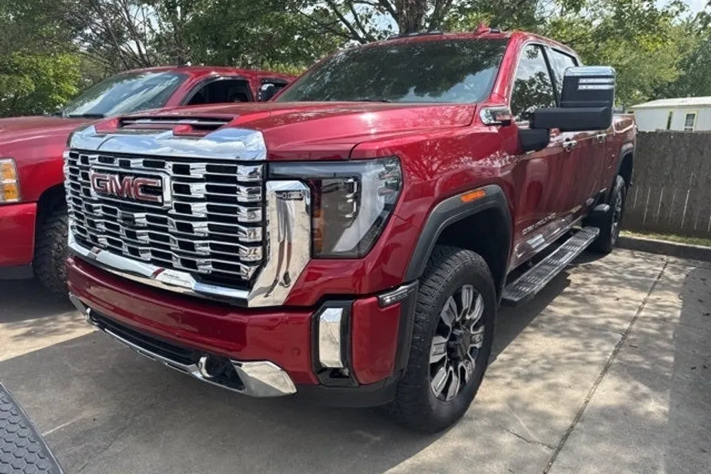 2024 Gmc Sierra 2500 HD Denali photo 1