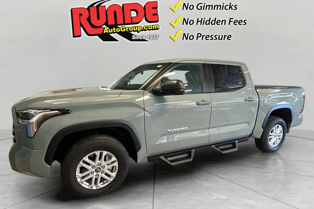 2024 Toyota Tundra SR5 photo 1