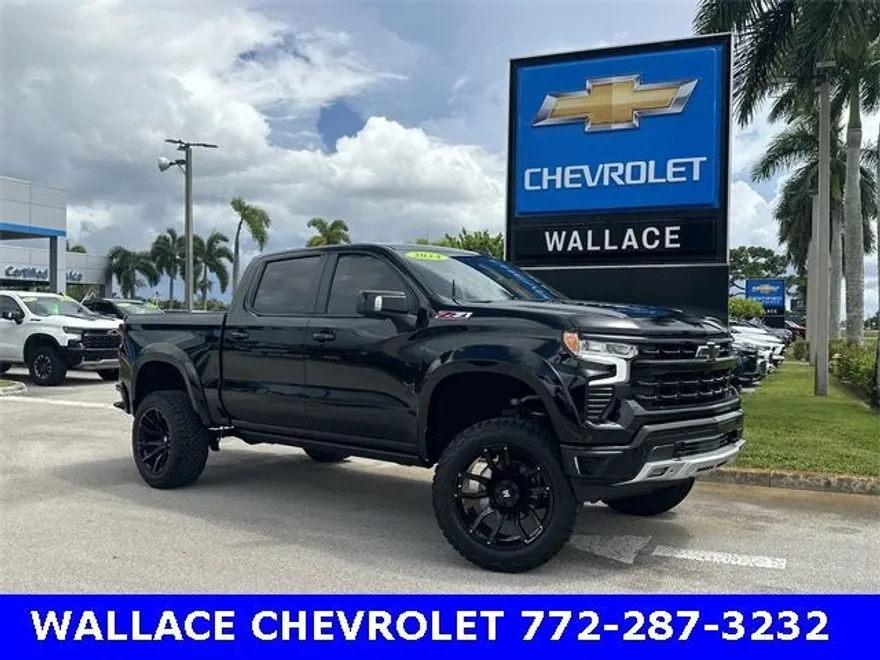 2024 Chevrolet Silverado 1500 RST photo 1
