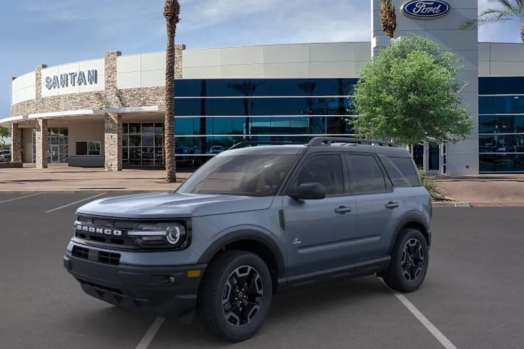 2024 Ford Bronco Sport Outer Banks photo 1