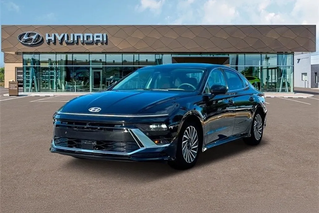 2024 Hyundai Sonata Hybrid Limited photo 1