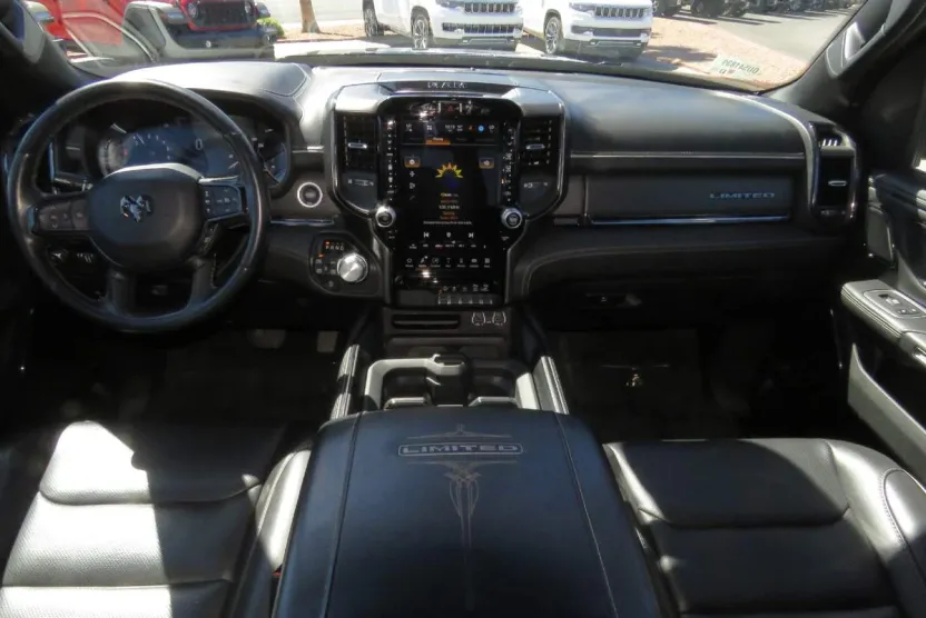 2023 Ram 1500 Limited photo 1
