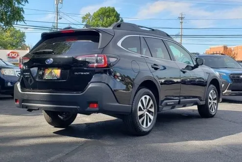 2024 Subaru Outback Premium photo 2