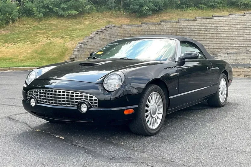 2004 Ford Thunderbird Base photo 1