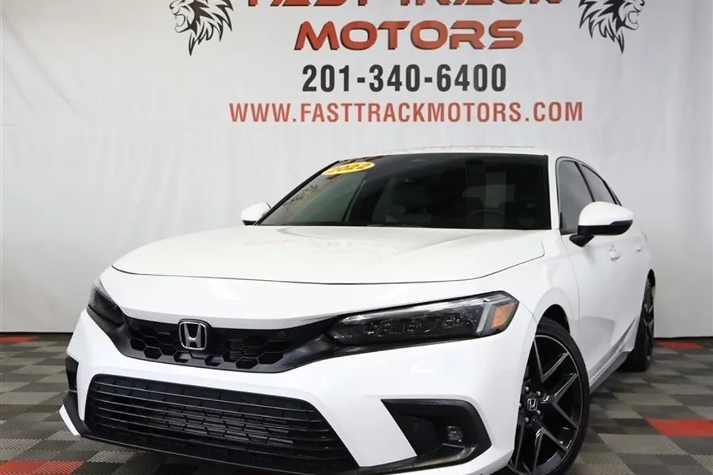 2022 Honda Civic Sport Touring photo 1