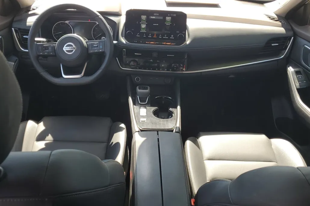 2021 Nissan Rogue SL photo 1