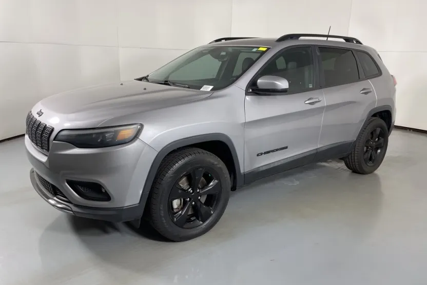 2019 Jeep Cherokee Altitude photo 1