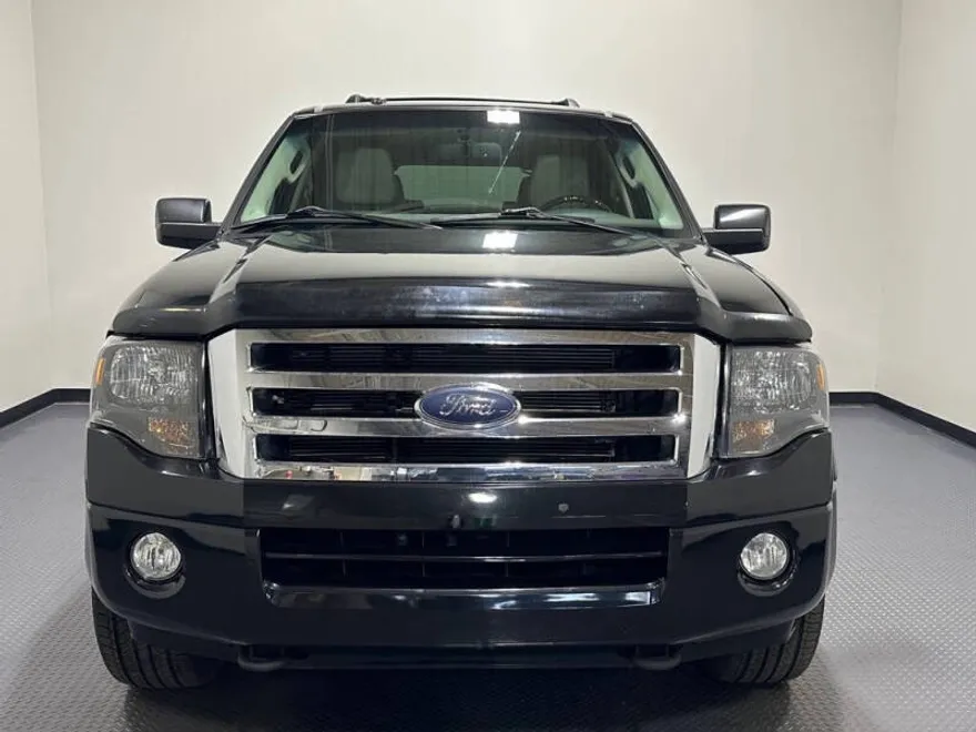 2011 Ford Expedition Limited photo 1