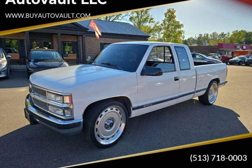 1990 Chevrolet Silverado photo 1