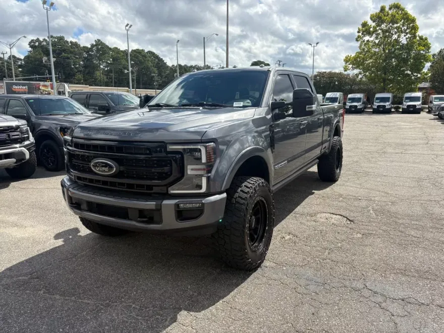 2022 Ford F-250 Lariat photo 1