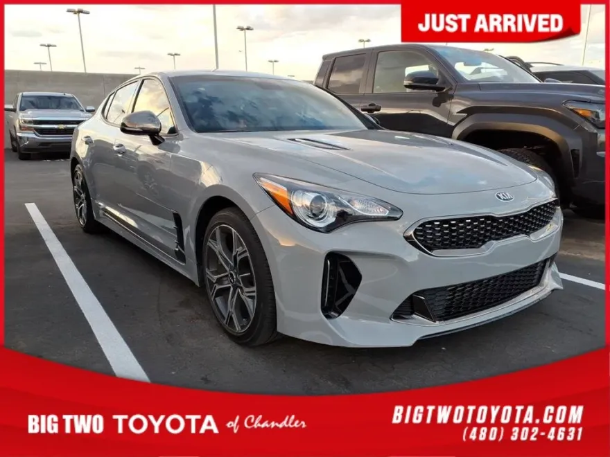 2021 Kia Stinger GT-Line photo 1