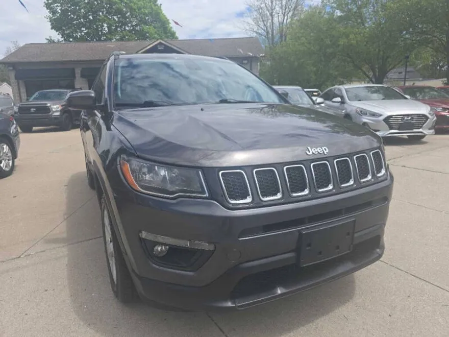 2018 Jeep Compass Latitude photo 1