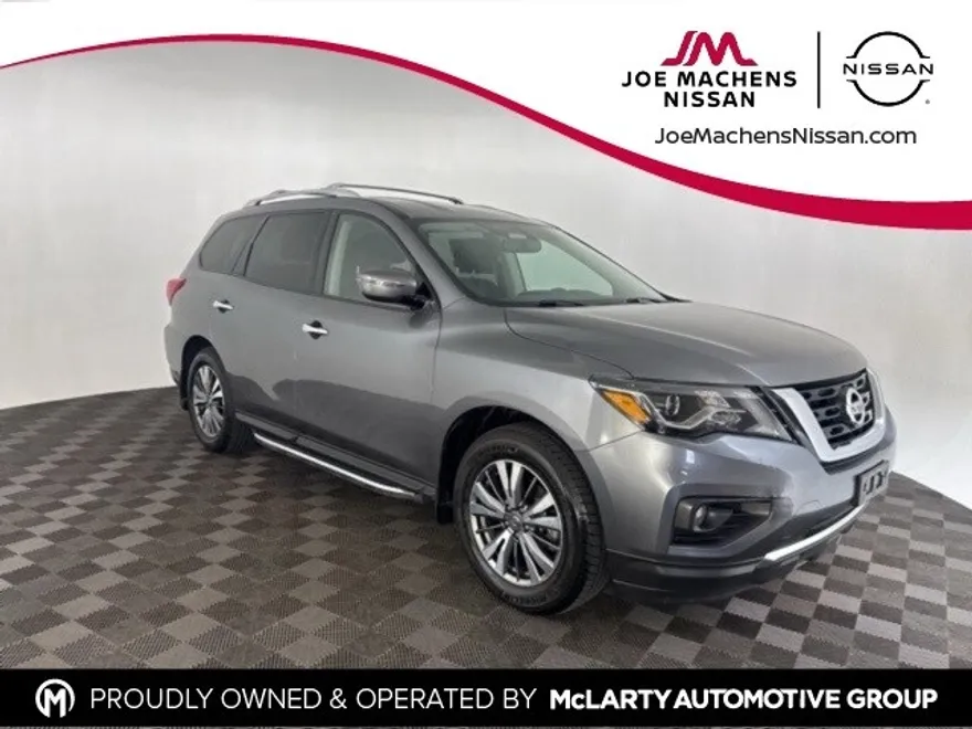 2020 Nissan Pathfinder SV photo 1