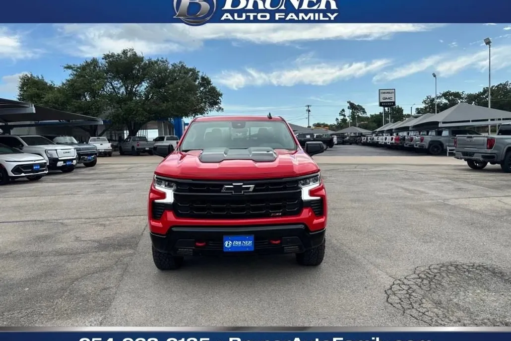 2024 Chevrolet Silverado 1500 LT Trail Boss photo 1